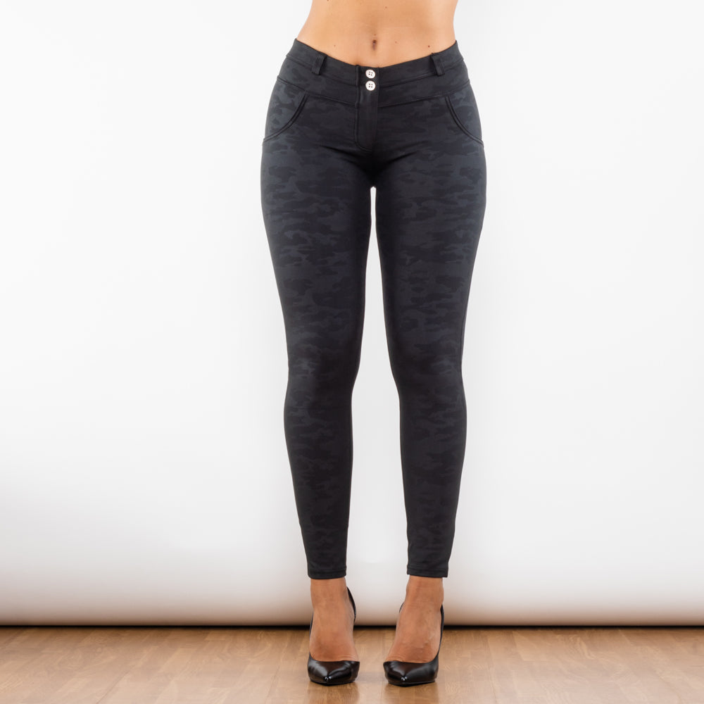 Shascullfites Melody Black Camo Middle Waist Lift Pants