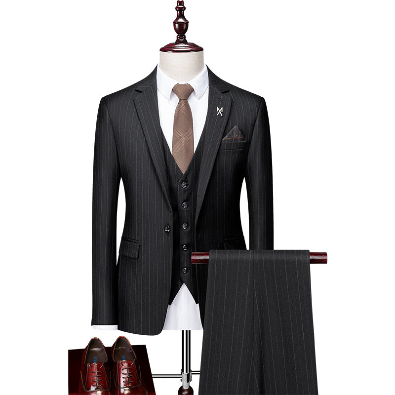 A buckle men's suit youth casual career suit three-piece suit