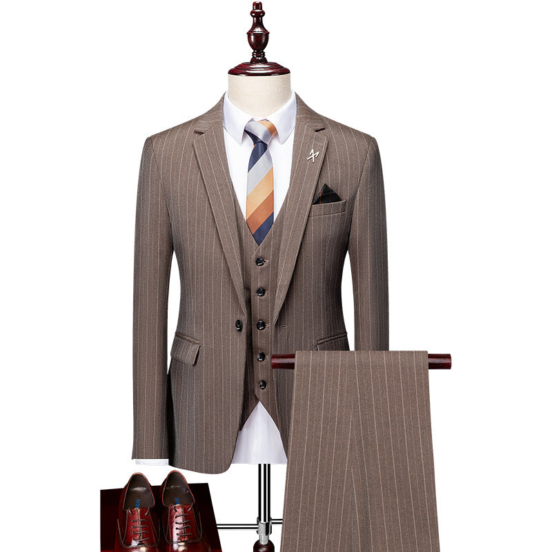 A buckle men's suit youth casual career suit three-piece suit