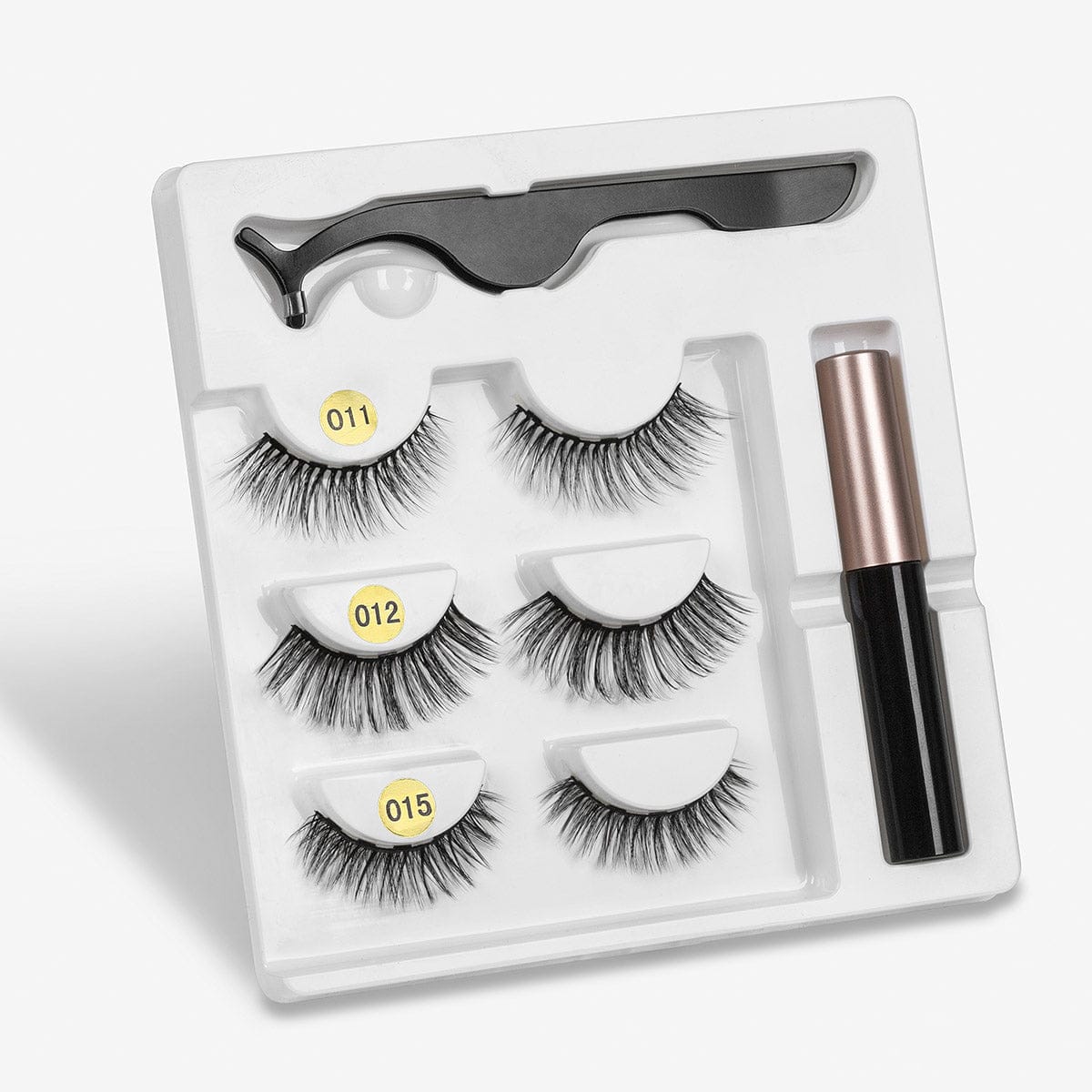 A Pair Of False Eyelashes With Magnets In Fashion Rswank